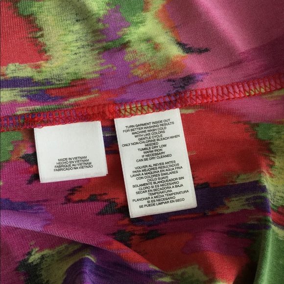 Jones Studio top with pleated neckline - Picture 5 of 5